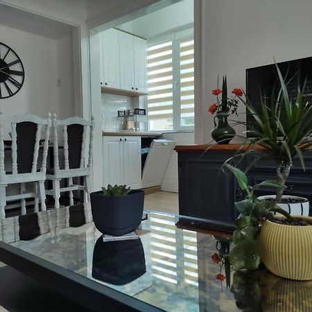 Katerina'S Apartment 비톨라 외부 사진