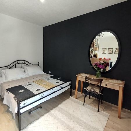 Katerina'S Apartment 비톨라 외부 사진