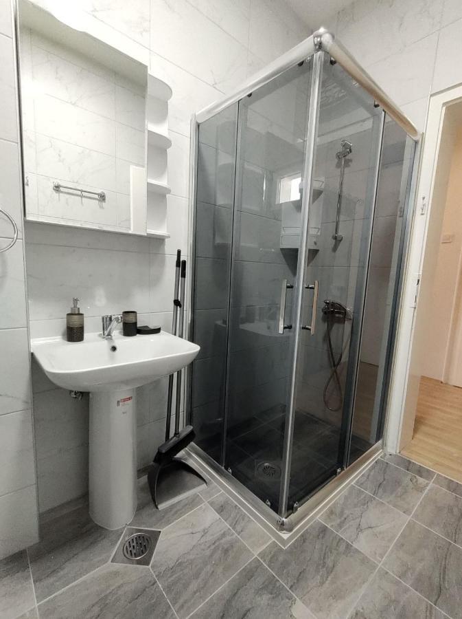 Katerina'S Apartment 비톨라 외부 사진