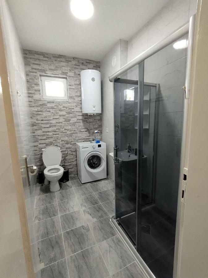 Katerina'S Apartment 비톨라 외부 사진